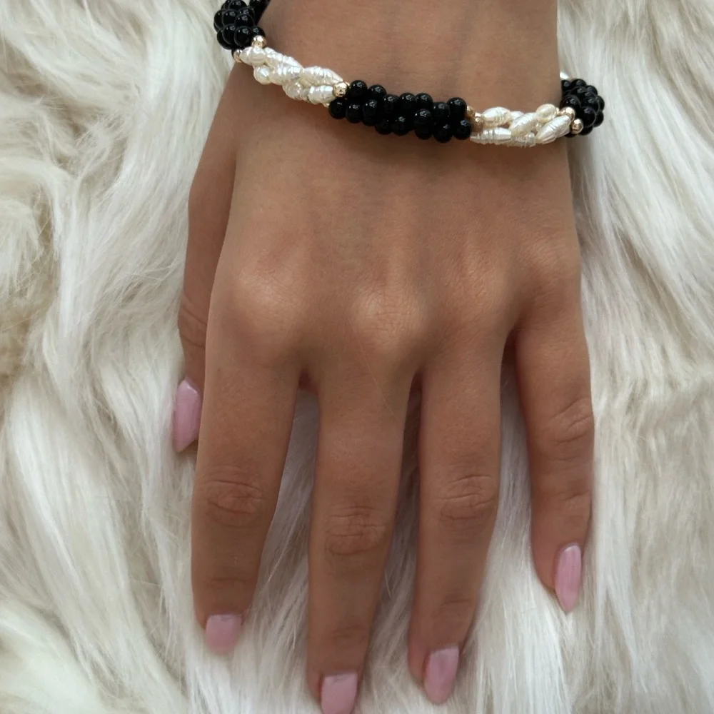 Black and White Beaded Bracelet